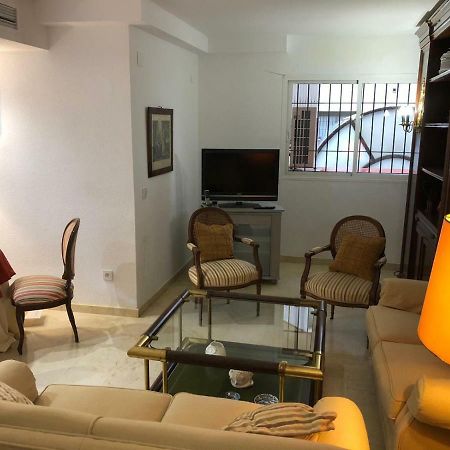 Alojamiento Ronda De Los Tejares Córdova Exterior foto