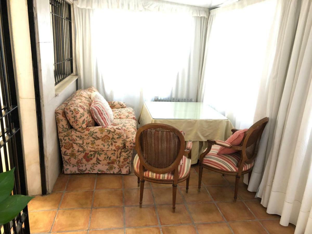 Alojamiento Ronda De Los Tejares Córdova Exterior foto