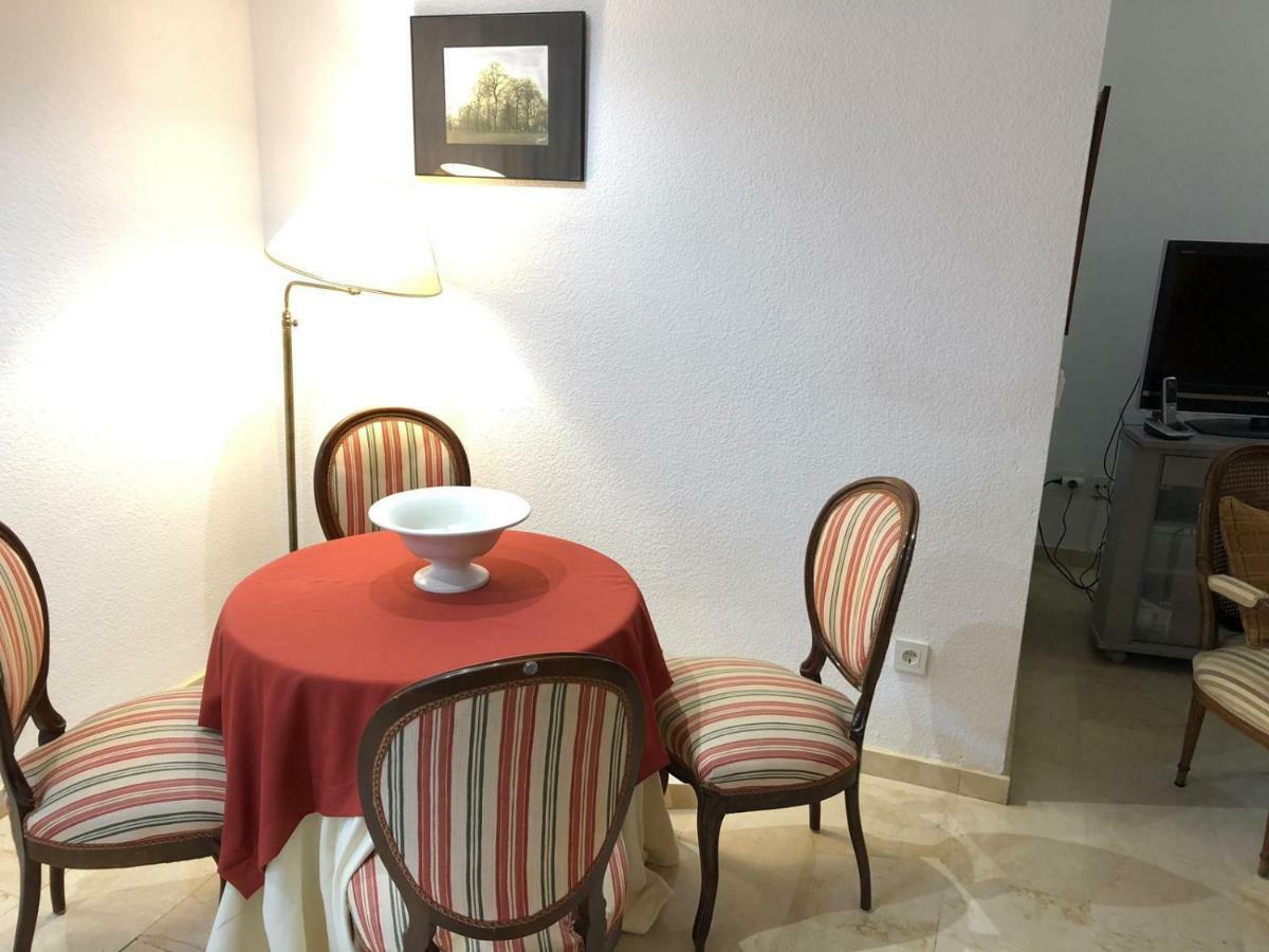 Alojamiento Ronda De Los Tejares Córdova Exterior foto